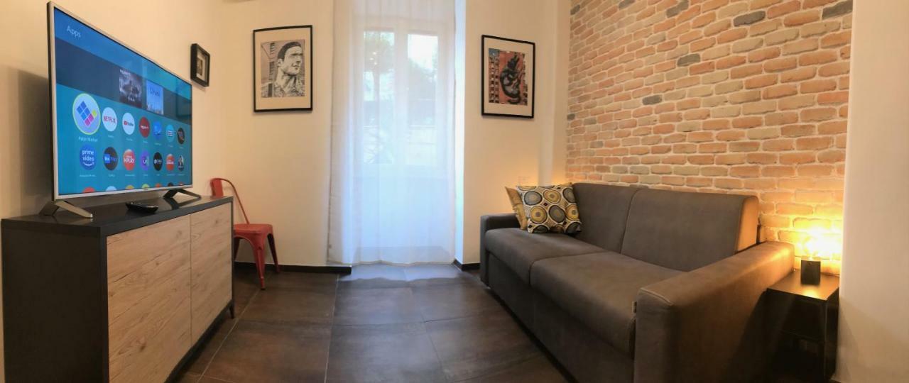 Apartemen 58 m² dengan 2 kamar tidur dan 1 kamar mandi pribadi di Appio Latino Rome Bagian luar foto